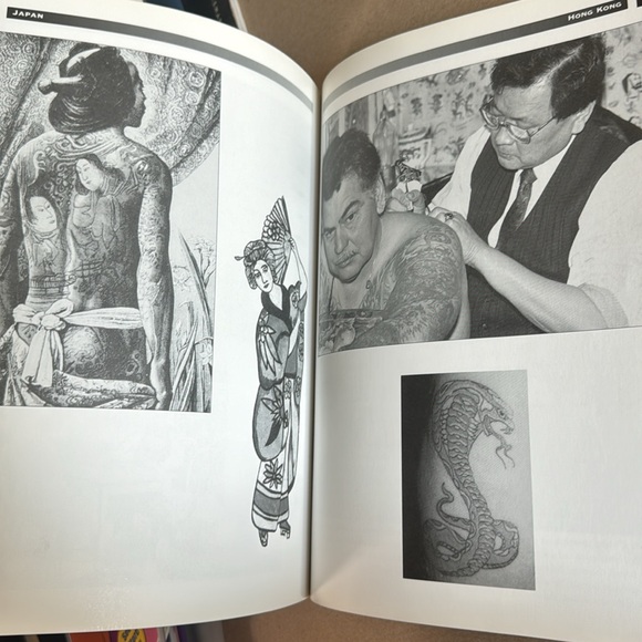 Stewed, Screwed & Tattooed
:Madame Chinchilla 2002 Out of Print - Picture 9 of 11